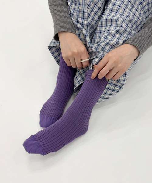 EDIT. FOR LULU(エディットフォールル)の「【BASERANGE/ベースレンジ】PRE RIB OVERANKLE SOCKS(ソックス/靴下・レディース・チャコールグレー/パープル・FREE)」の2枚目の写真