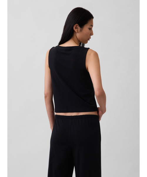 GAP（ギャップ）の「ヘビーウェイト Vネック クロップド シェルタンクトップ（タンクトップ・レディース・ブラック/レッド/ブラウン/ホワイト・XXS/XL/L/M/S/XS）」の9枚目の写真