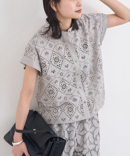 TICCA(ティッカ)の「別注【TICCA / ティッカ】 レースフレンチシャツ JSP(シャツ/ブラウス・レディース・カーキ/チャコールグレー/ホワイト・FREE)」の1枚目の写真