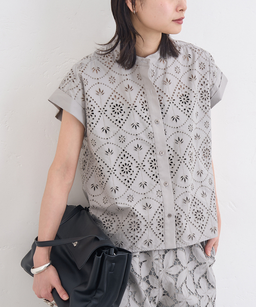 TICCA(ティッカ)の「別注【TICCA / ティッカ】 レースフレンチシャツ JSP(シャツ/ブラウス・レディース・カーキ/チャコールグレー/ホワイト・FREE)」の9枚目の写真