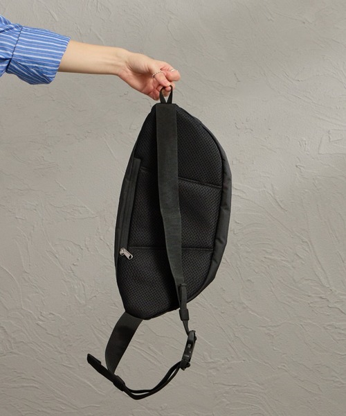 Columbia（コロンビア）の「【WEB限定】[Columbia/コロンビア] パナーシア 6L ヒップバッグ（ボディバッグ/ウエストポーチ・レディース・ブラック・ONE SIZE）」の8枚目の写真