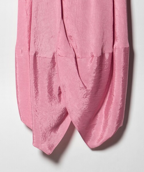 muller of yoshiokubo（ミュラーオブヨシオクボ）の「＜muller of yoshiokubo＞ツイストスカート 2WAY（スカート・レディース・ピンク・36）」の6枚目の写真