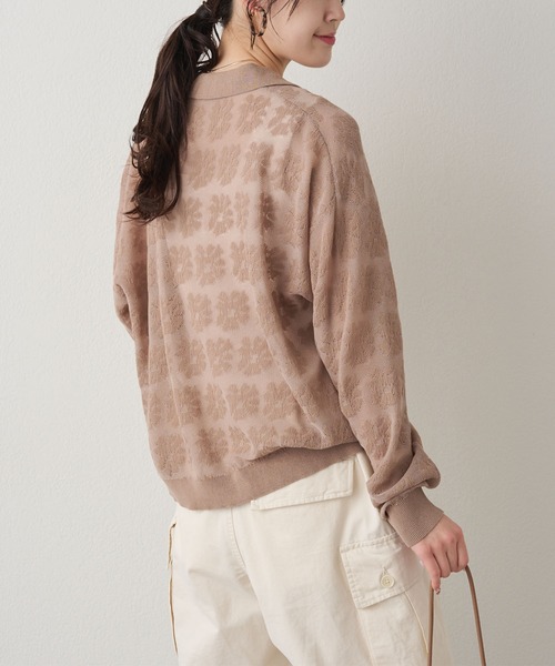 PUAL CE CIN（ピュアルセシン）の「透かし編み花柄ジャガード襟付きカーディガン（カーディガン/ボレロ・レディース・ベージュ/ネイビー/オフホワイト・FREE）」の11枚目の写真