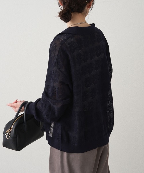 PUAL CE CIN（ピュアルセシン）の「透かし編み花柄ジャガード襟付きカーディガン（カーディガン/ボレロ・レディース・ベージュ/ネイビー/オフホワイト・FREE）」の16枚目の写真