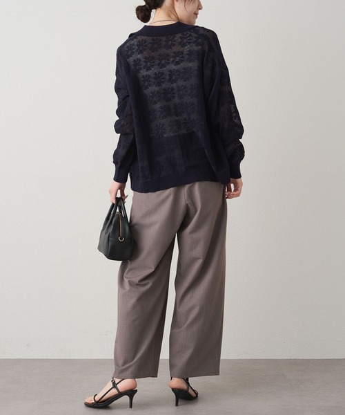 PUAL CE CIN（ピュアルセシン）の「透かし編み花柄ジャガード襟付きカーディガン（カーディガン/ボレロ・レディース・ベージュ/ネイビー/オフホワイト・FREE）」の21枚目の写真