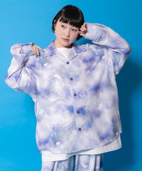 ScoLar Parity(スカラーパリティ)の「361114:メルヘン恐竜柄orレトロ障子柄 シャツ(シャツ/ブラウス・レディース・ブルー/チャコールグレー・M)」の2枚目の写真