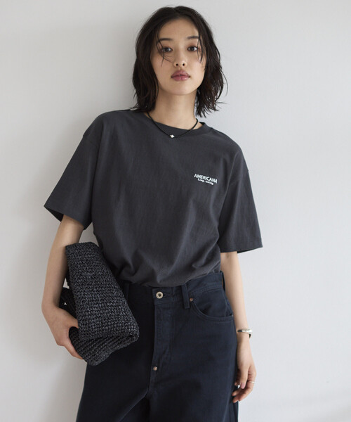 AMERICANA（アメリカーナ）の「Americana/アメリカーナ 別注 丸胴 ラフィー天竺 ロゴプリントTEE / リラックスフィット バックプリント半袖Tシャツ（Tシャツ/カットソー・レディース・オフホワイト/チャコールグレー/ネイビー/ブラウン・ONE SIZE）」の19枚目の写真