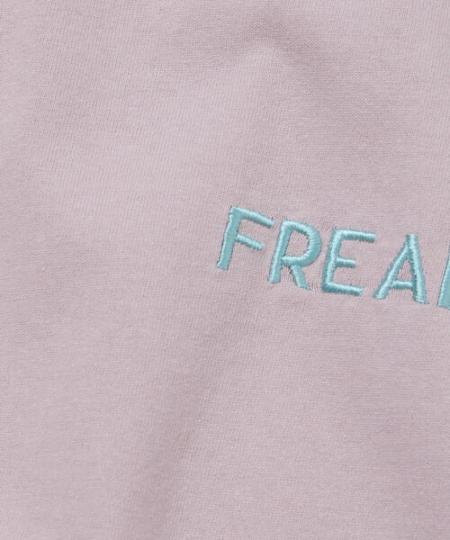 FREAK'S STORE(フリークスストア)の「限定展開 リラックスフィット 刺繍ロゴ クルーネック Tシャツ(Tシャツ/カットソー・メンズ・ホワイト/ネイビー/ブラック/ピンク・LARGE/SMALL/MEDIUM)」の19枚目の写真