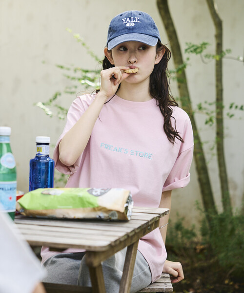FREAK'S STORE(フリークスストア)の「限定展開 リラックスフィット 刺繍ロゴ クルーネック Tシャツ(Tシャツ/カットソー・メンズ・ホワイト/ネイビー/ブラック/ピンク・LARGE/SMALL/MEDIUM)」の13枚目の写真