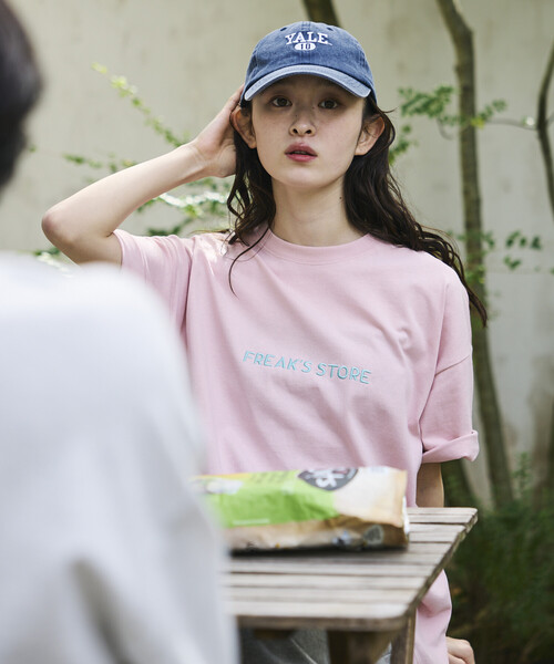 FREAK'S STORE(フリークスストア)の「限定展開 リラックスフィット 刺繍ロゴ クルーネック Tシャツ(Tシャツ/カットソー・メンズ・ホワイト/ネイビー/ブラック/ピンク・LARGE/SMALL/MEDIUM)」の15枚目の写真