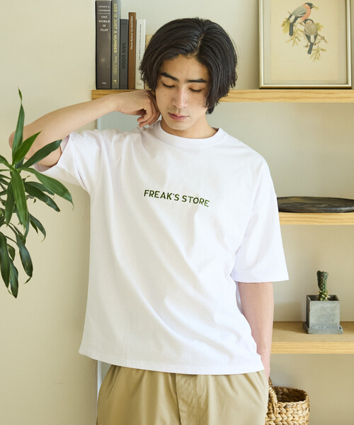 FREAK'S STORE(フリークスストア)の「限定展開 リラックスフィット 刺繍ロゴ クルーネック Tシャツ(Tシャツ/カットソー・メンズ・ホワイト/ネイビー/ブラック/ピンク・LARGE/SMALL/MEDIUM)」の11枚目の写真