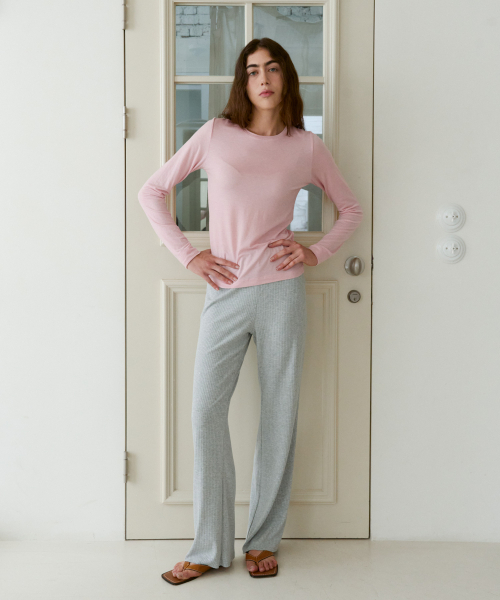 38COMEONCOMMON(38カモンコモン)の「Sheer Touch Slim Long Sleeve (Light Pink)(Tシャツ/カットソー・レディース・その他・FREE)」の3枚目の写真