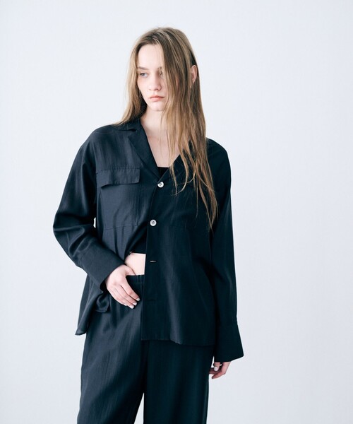 uncrave(アンクレイヴ)の「リヨセルシルクローン シャツ(シャツ/ブラウス・レディース・ブラック系/ベージュ系/ホワイト系・1/FREE)」の9枚目の写真