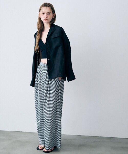 uncrave(アンクレイヴ)の「リヨセルシルクローン シャツ(シャツ/ブラウス・レディース・ブラック系/ベージュ系/ホワイト系・1/FREE)」の11枚目の写真