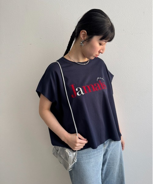 LHELBIE(レルビエ)の「パール+ロゴボックスTシャツ(Tシャツ/カットソー・レディース・ネイビー/オフホワイト/チャコールグレー・M)」の5枚目の写真