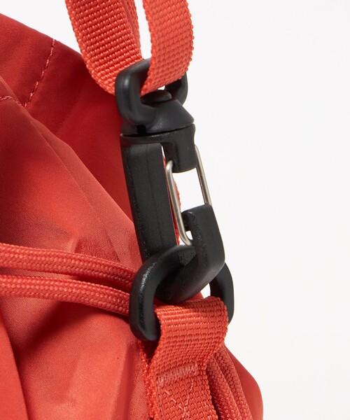 AIGLE(エーグル)の「<AIGLE>コンパクト 2WAY ドロストバッグ(ショルダーバッグ・レディース・ナチュラル/オレンジ・FREE)」の15枚目の写真