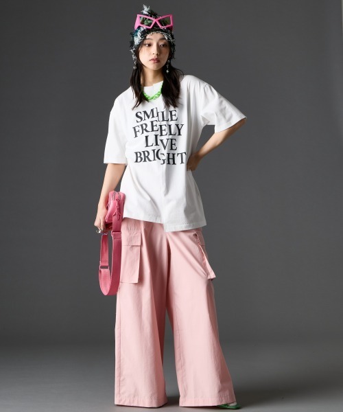 GEVS.(ジェイヴィス)の「綿100%アシンメトリープリントTシャツ<大きいサイズ有>GEVS.(Tシャツ/カットソー・レディース・ブラック/オフホワイト・LL/3L/4L/5L/M/L)」の3枚目の写真