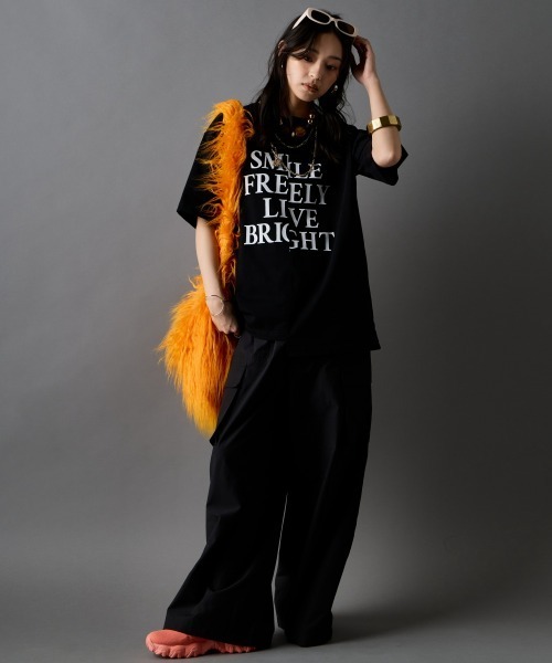 GEVS.(ジェイヴィス)の「綿100%アシンメトリープリントTシャツ<大きいサイズ有>GEVS.(Tシャツ/カットソー・レディース・ブラック/オフホワイト・LL/3L/4L/5L/M/L)」の10枚目の写真