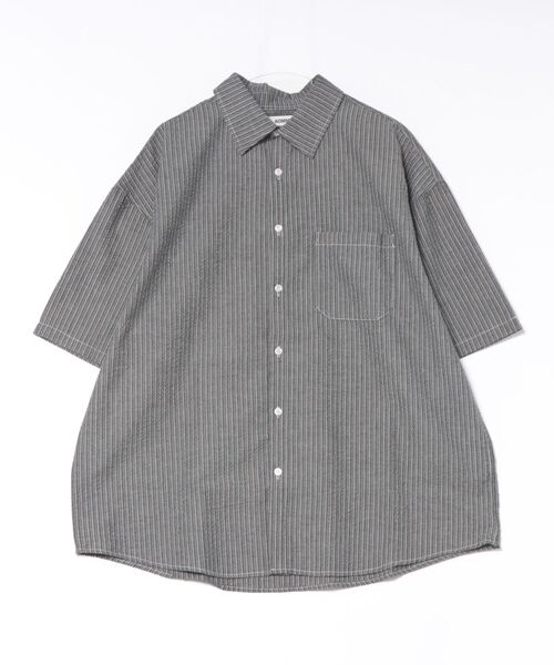 a.p.o.v.(エーピーオービー)の「a.p.o.v. オーバーサイズシアサッカーマルチストライプ半袖シャツ(シャツ/ブラウス・メンズ・アイボリー/ブラック/ブルー/ベージュ・ONESIZE)」の9枚目の写真