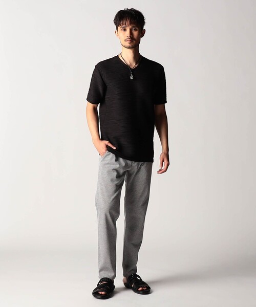 NICOLE CLUB FOR MEN(ニコルクラブフォーメン)の「ウェーブタックジャカードVネック半袖プルオーバー(Tシャツ/カットソー・メンズ・ネイビー/ホワイト/ブルー/グレー/ブラック・L/XL/M)」の9枚目の写真
