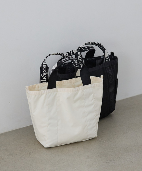 martinique(マルティニーク)の「《別注》【LeSportsac/レスポートサック】SM REVERSIBLE PKT TOTE(Solid)(トートバッグ・レディース・アイボリー・FREE)」の1枚目の写真