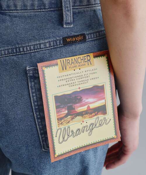 OPAQUE.CLIP（オペークドットクリップ）の「【Wrangler／ラングラー】ランチャーワイドデニムパンツ（デニムパンツ・レディース・ネイビー/ブルー・01/00）」の15枚目の写真