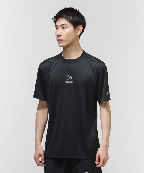 NEW ERA(ニューエラ)の「ニューエラ PA SS RASH TEE VERTICAL LOGO BLK(Tシャツ/カットソー・メンズ・ブラック・M/L/LL)」の1枚目の写真