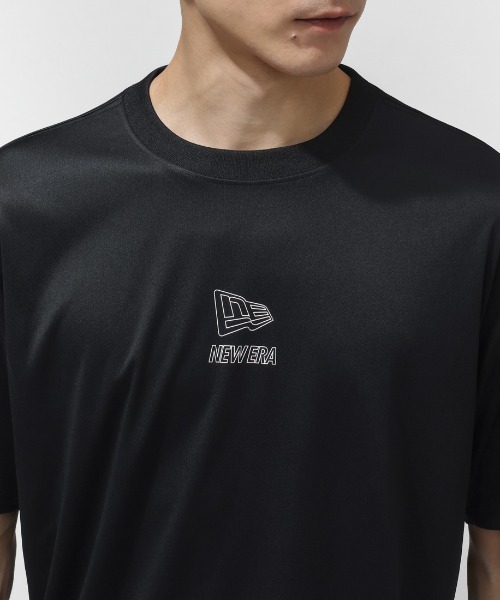 NEW ERA(ニューエラ)の「ニューエラ PA SS RASH TEE VERTICAL LOGO BLK(Tシャツ/カットソー・メンズ・ブラック・M/L/LL)」の5枚目の写真