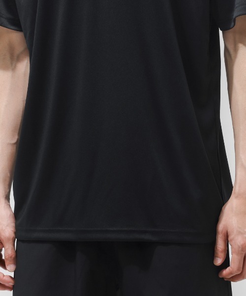 NEW ERA(ニューエラ)の「ニューエラ PA SS RASH TEE VERTICAL LOGO BLK(Tシャツ/カットソー・メンズ・ブラック・M/L/LL)」の7枚目の写真