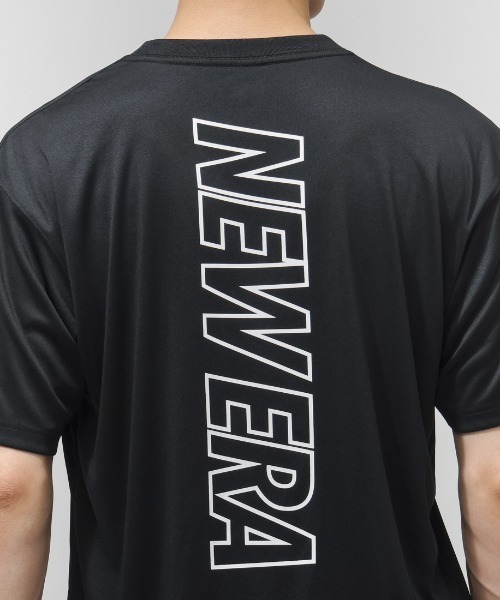 NEW ERA(ニューエラ)の「ニューエラ PA SS RASH TEE VERTICAL LOGO BLK(Tシャツ/カットソー・メンズ・ブラック・M/L/LL)」の8枚目の写真