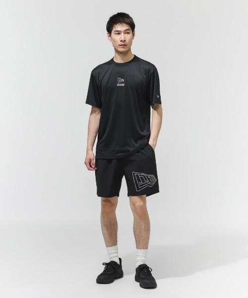 NEW ERA(ニューエラ)の「ニューエラ PA SS RASH TEE VERTICAL LOGO BLK(Tシャツ/カットソー・メンズ・ブラック・M/L/LL)」の4枚目の写真