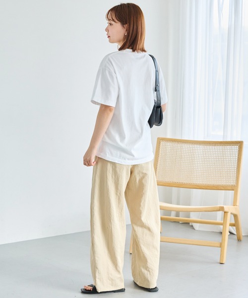 LAVEANGE(ラビアンジェ)の「ライトデニムライクカーブパンツ(デニムパンツ・レディース・ベージュ/ネイビー/ブラック・M/LL/3L/4L/5L)」の13枚目の写真