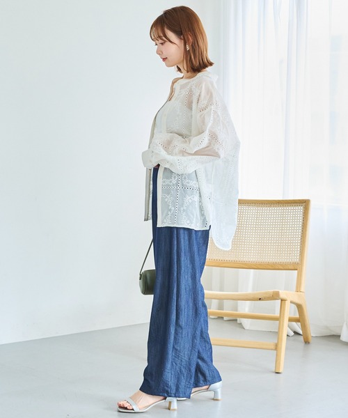 LAVEANGE(ラビアンジェ)の「ライトデニムライクカーブパンツ(デニムパンツ・レディース・ベージュ/ネイビー/ブラック・M/LL/3L/4L/5L)」の20枚目の写真