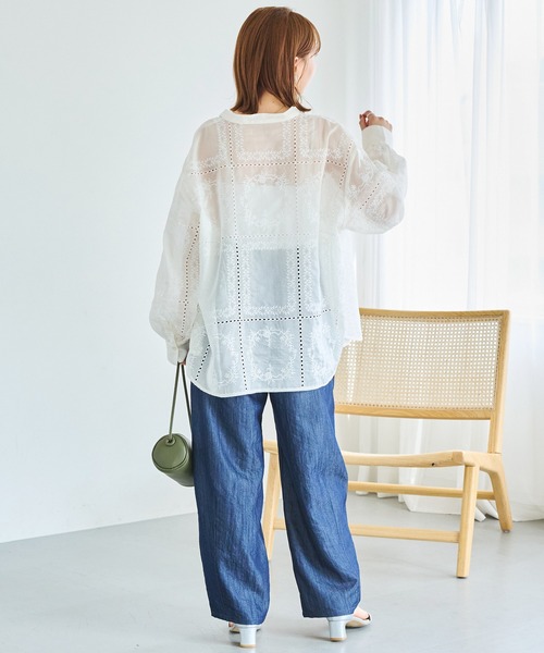LAVEANGE(ラビアンジェ)の「ライトデニムライクカーブパンツ(デニムパンツ・レディース・ベージュ/ネイビー/ブラック・M/LL/3L/4L/5L)」の22枚目の写真