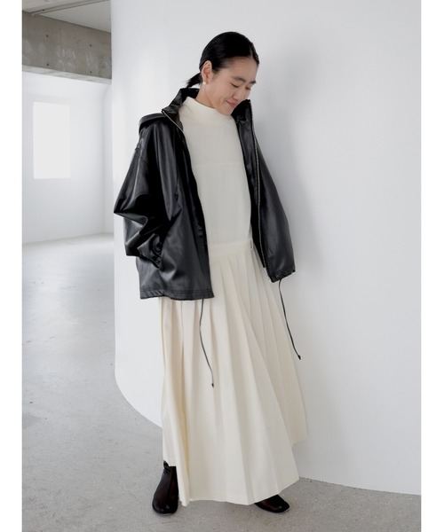 NOWNS(ナウンス)の「Alsu | Foodie leather jacket(ノーカラージャケット・レディース・ブラック・FREE)」の1枚目の写真