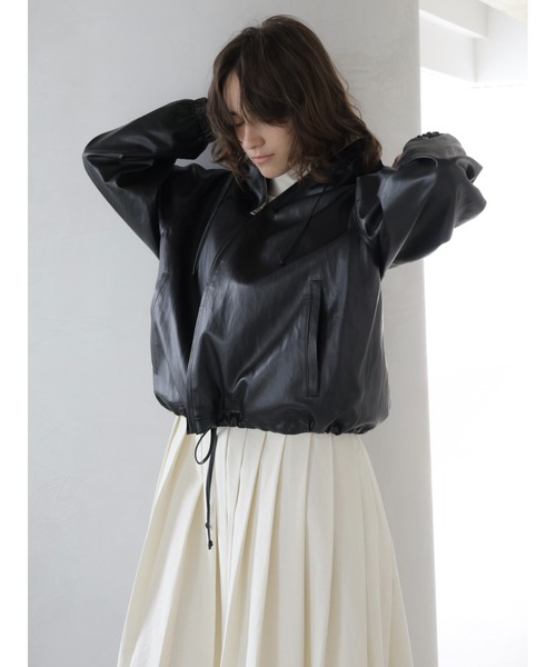 NOWNS(ナウンス)の「Alsu | Foodie leather jacket(ノーカラージャケット・レディース・ブラック・FREE)」の3枚目の写真