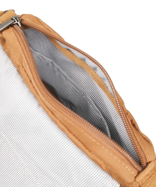 Carhartt(カーハート)の「【UT207】【Carhartt/カーハート】CROSS BODY HORIZONTAL BAG(ボディバッグ/ウエストポーチ・メンズ・ブラック/ブラウン・FREE)」の16枚目の写真