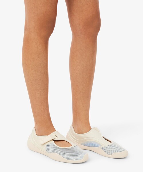 LACOSTE(ラコステ)の「レディース LOW MYSTERE 1263 SFA / バレエシューズ メッシュスニーカー(スニーカー・レディース・オフホワイト・25.5cm/24.5cm/24.0cm/23.5cm/23.0cm/22.5cm)」の9枚目の写真