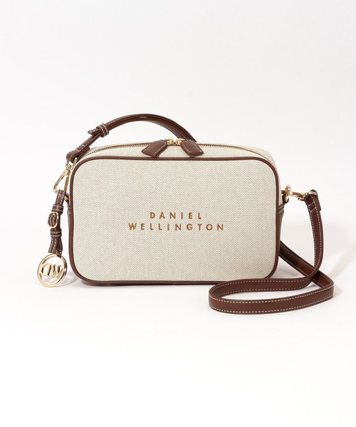 Daniel Wellington（ダニエルウェリントン）の「【Daniel Wellington】ゴールドチャーム付 ミニショルダーバッグ / きれいめ レザー調　DW02900005（ショルダーバッグ・レディース・ブラック/グリーン/ホワイト/ネイビー/ベージュ・FREE）」の3枚目の写真