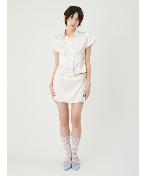 LILY BROWN(リリーブラウン)の「サテンパフスリーブシャツ(シャツ/ブラウス・レディース・チャコールグレー/アイボリー/ライトブルー・F)」の11枚目の写真