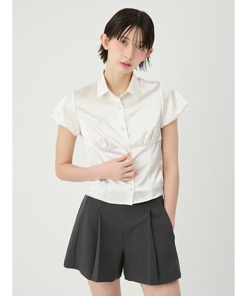 LILY BROWN(リリーブラウン)の「サテンパフスリーブシャツ(シャツ/ブラウス・レディース・チャコールグレー/アイボリー/ライトブルー・F)」の14枚目の写真