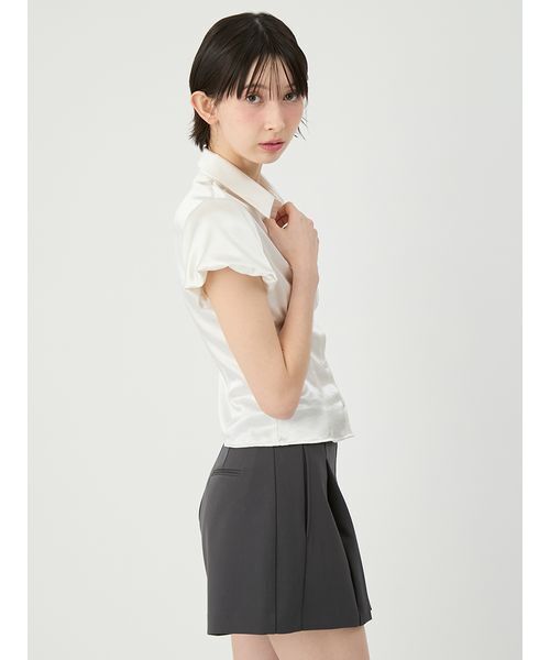 LILY BROWN(リリーブラウン)の「サテンパフスリーブシャツ(シャツ/ブラウス・レディース・チャコールグレー/アイボリー/ライトブルー・F)」の16枚目の写真
