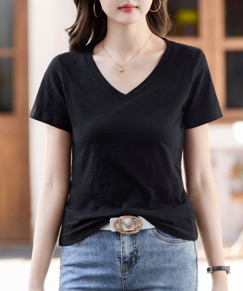 2ly2（トゥーリートゥー）の「VネックTシャツ 半袖 無地 ベーシック ゆったり 薄手（Tシャツ/カットソー・レディース・ピンク/ホワイト/ベージュ/ブラック・FREE）」の10枚目の写真