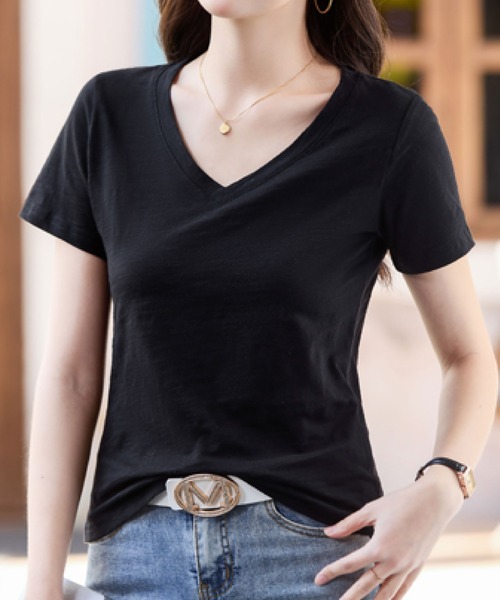 2ly2（トゥーリートゥー）の「VネックTシャツ 半袖 無地 ベーシック ゆったり 薄手（Tシャツ/カットソー・レディース・ピンク/ホワイト/ベージュ/ブラック・FREE）」の13枚目の写真
