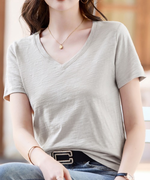 2ly2（トゥーリートゥー）の「VネックTシャツ 半袖 無地 ベーシック ゆったり 薄手（Tシャツ/カットソー・レディース・ピンク/ホワイト/ベージュ/ブラック・FREE）」の17枚目の写真