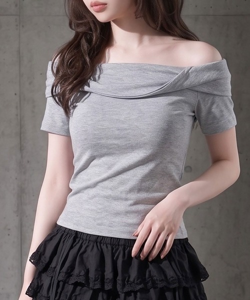 Diable baiser(ディアブルベーゼ)の「オフショルカットソー半袖トップス(Tシャツ/カットソー・レディース・ホワイト/ブラック/グレー・FREE)」の3枚目の写真