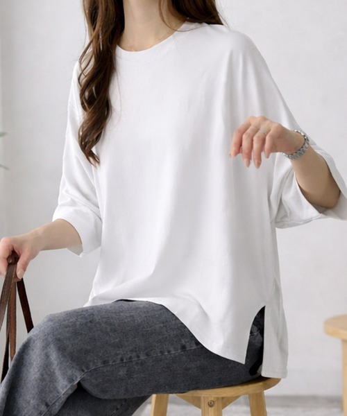 Amulet(アミュレット)の「ゆるっと着てサマになるラフな抜け感◎ワイドシルエットTシャツ(Tシャツ/カットソー・レディース・ブルー/ブラック/ホワイト/グリーン・FREE)」の12枚目の写真
