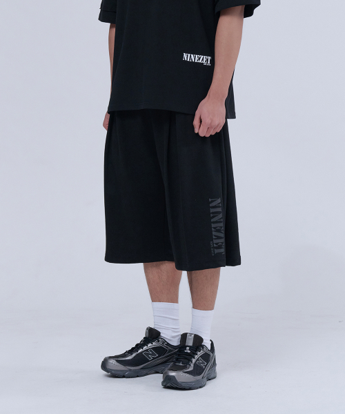 NINEZ(ナインゼット)の「コットンツーピンタックワイドバミューダパンツ (2カラー)(その他パンツ・メンズ・ブラック/ミックスグレー・MEDIUM/LARGE/X-LARGE/2XL)」の3枚目の写真