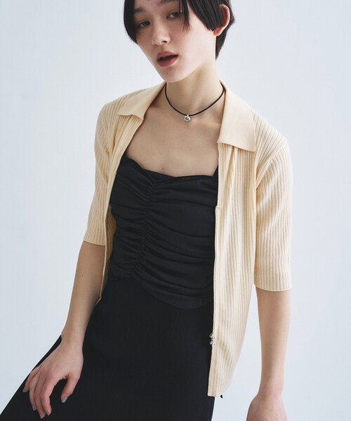 CODE A(コードエー)の「rib zip cardigan(カーディガン/ボレロ・レディース・パープル/アイボリー/ブラック・00)」の1枚目の写真