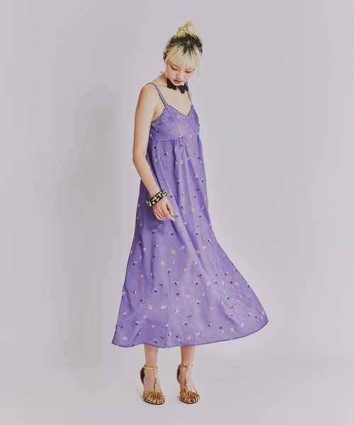 ANNA SUI NYC(アナ スイ エヌ ワイ シー)の「SHIRACOロングワンピース(ワンピース・レディース・ブラック/ラベンダー・FREE)」の17枚目の写真